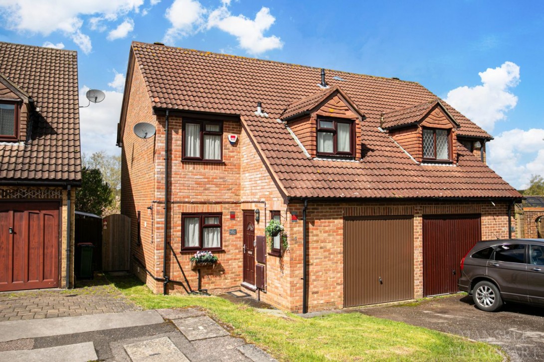 Photo of 5 Wilberforce Close, Crawley