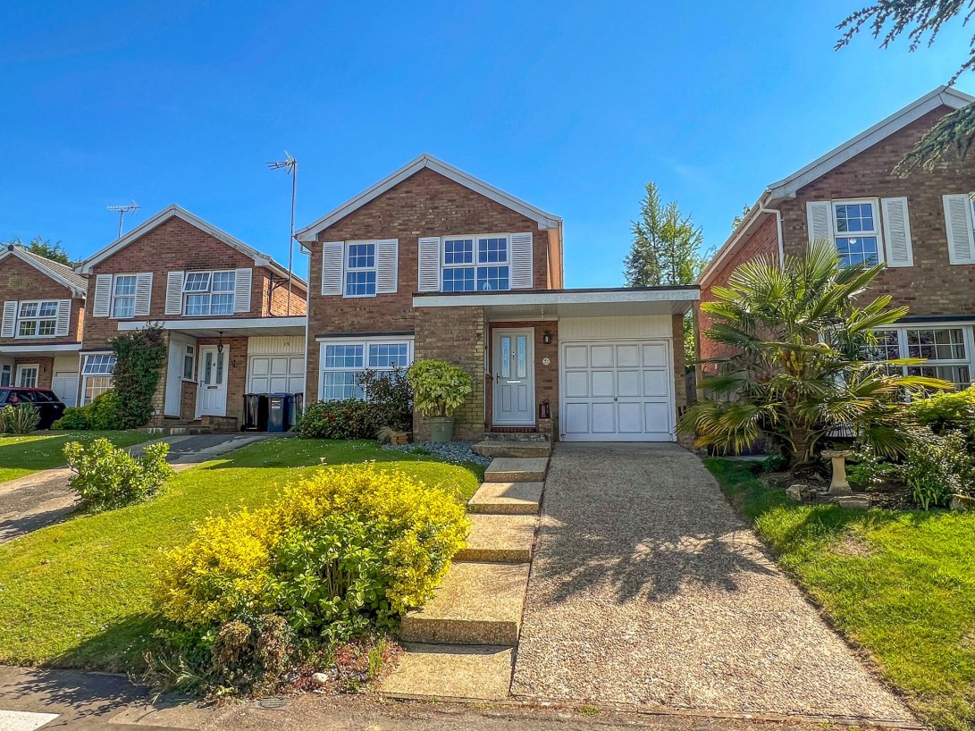 Photo of 16 Nursery Close, Haywards Heath