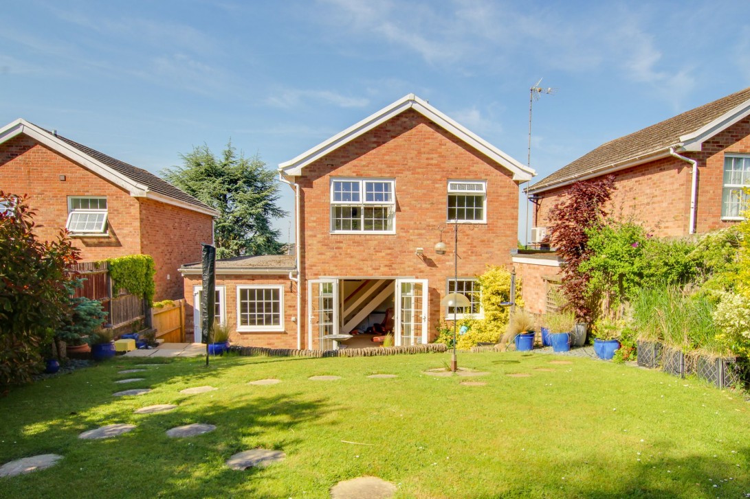 Photo of 16 Nursery Close, Haywards Heath