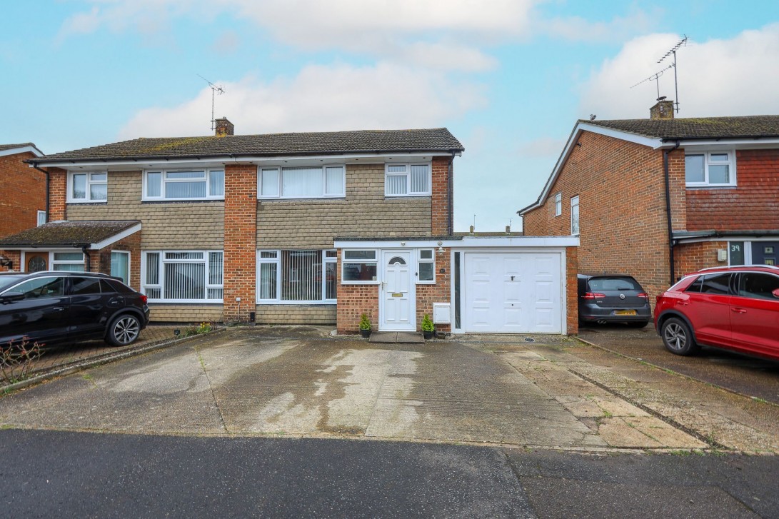 Photo of 37 Meadow Lane, Burgess Hill