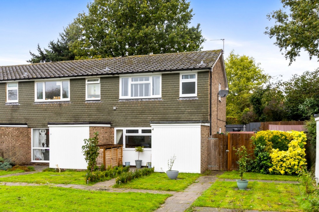 Photo of 4 Saville Gardens, Billingshurst