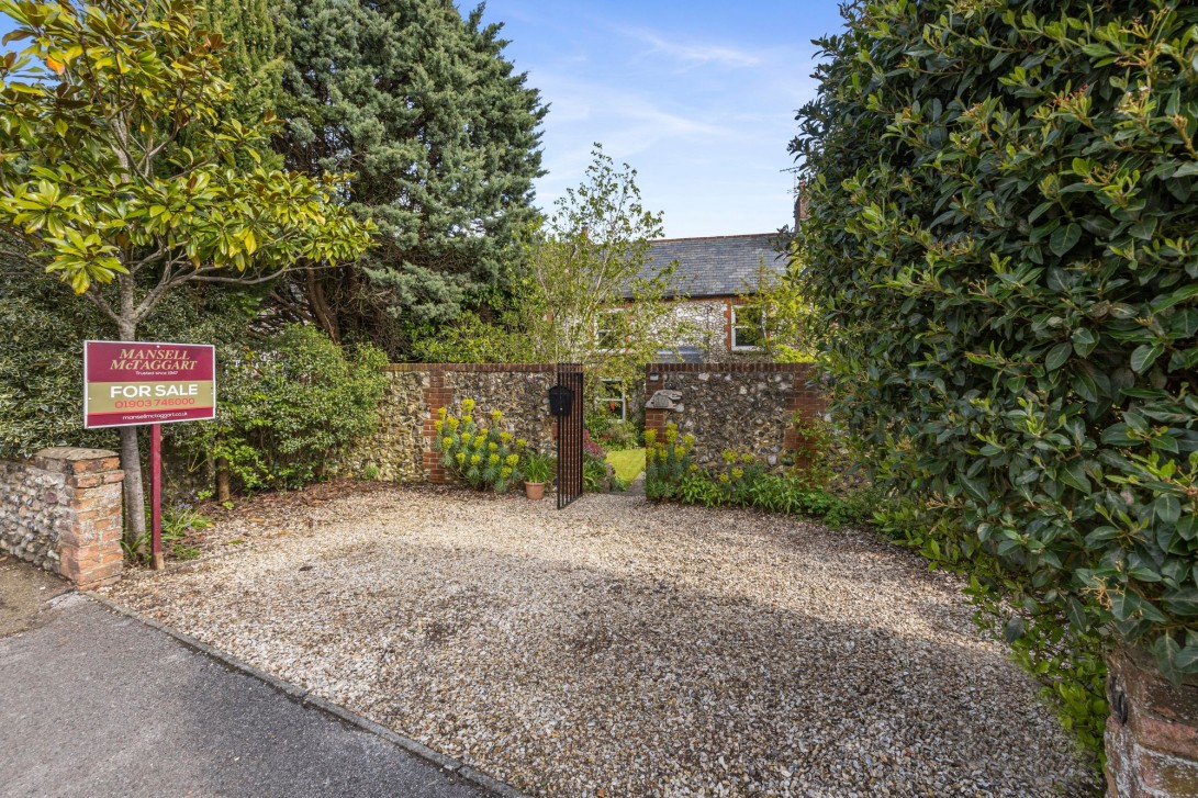 Photo of 40 North Street, Pulborough