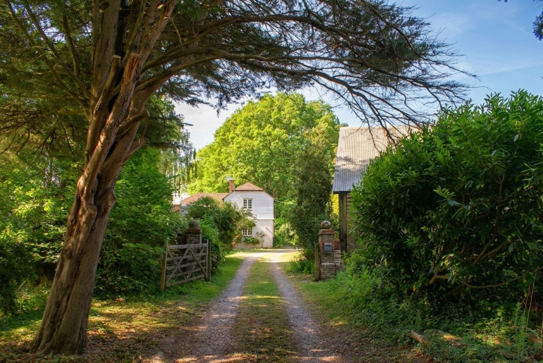 Photo of Highlands Farm Cottage, Arlington Road West, Hailsham