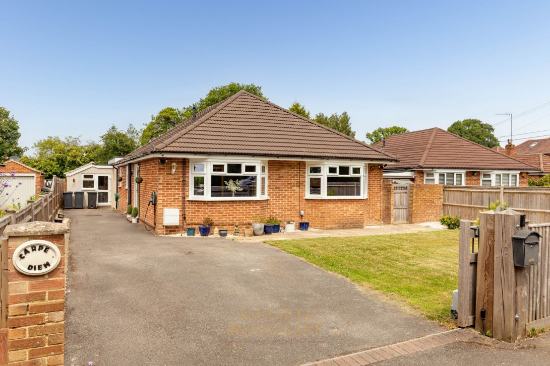 Photo of Carpe-Diem Copthorne Bank, Crawley