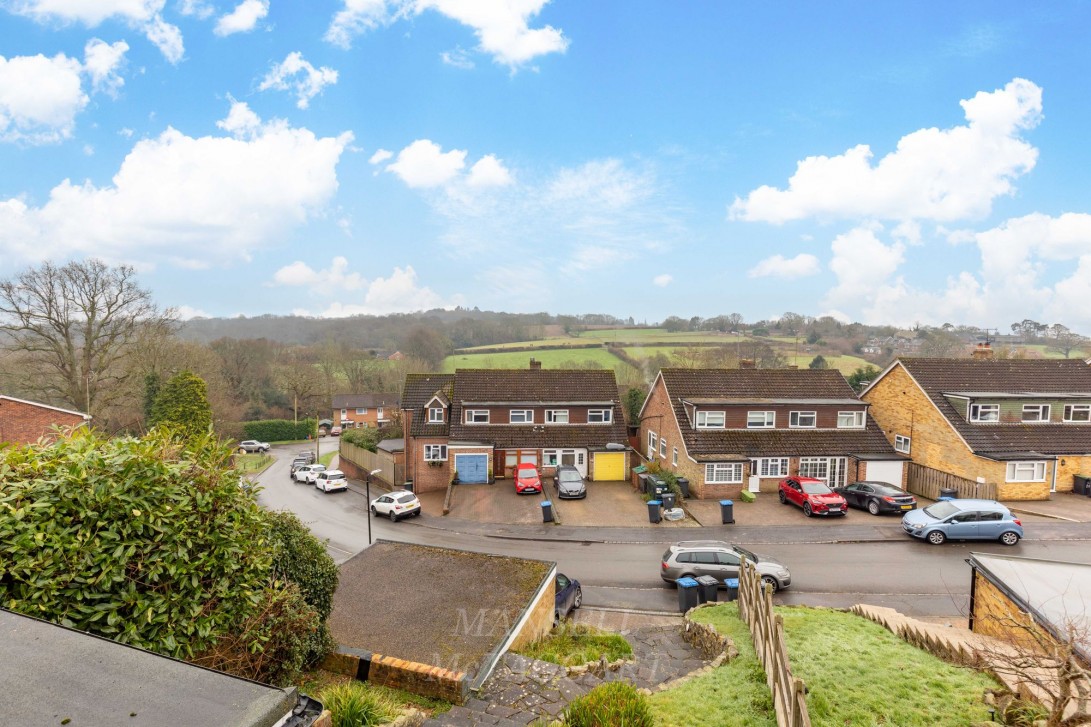 Photo of 7 Willow Ridge, Crawley