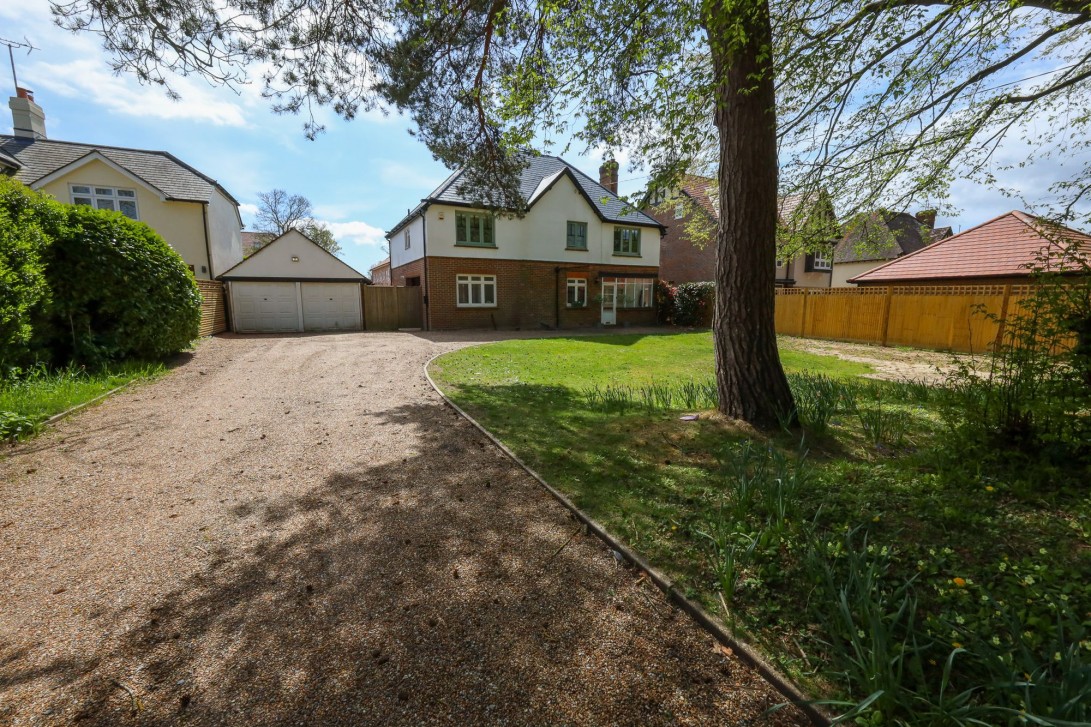 Photo of 66 Folders Lane, Burgess Hill
