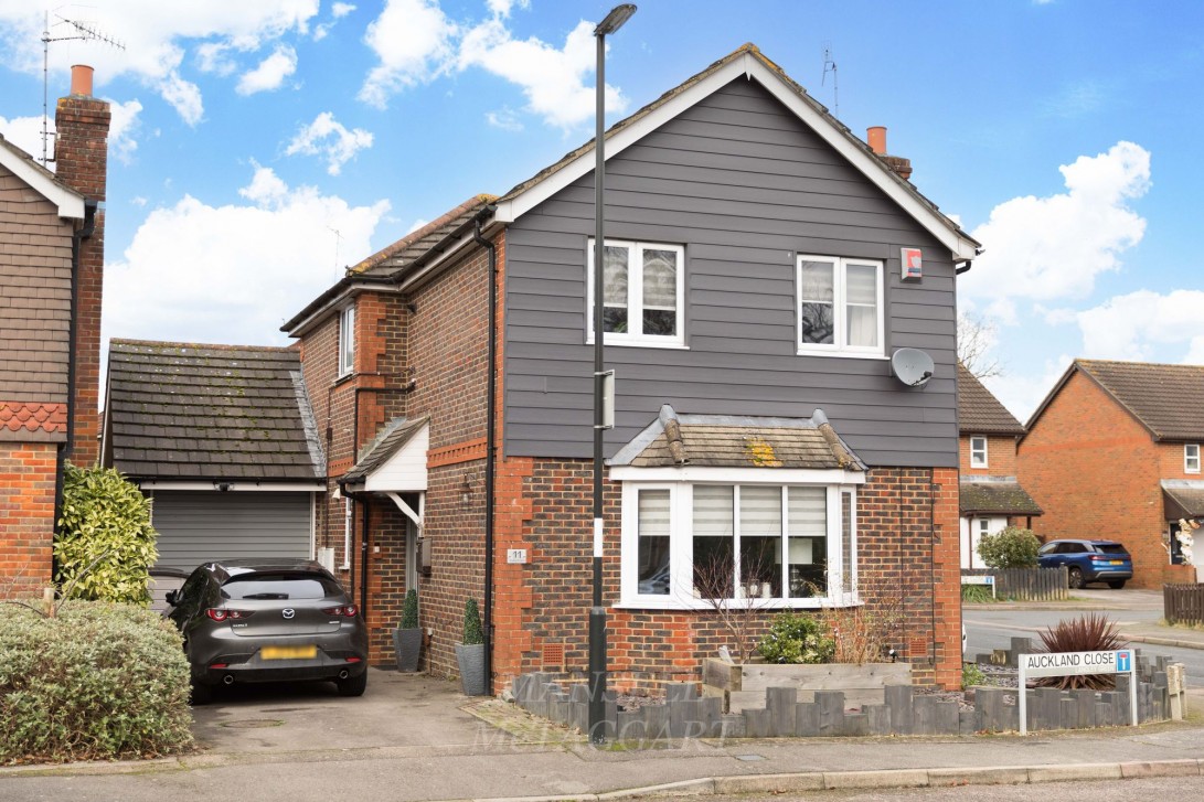 Photo of 11 Auckland Close, Crawley