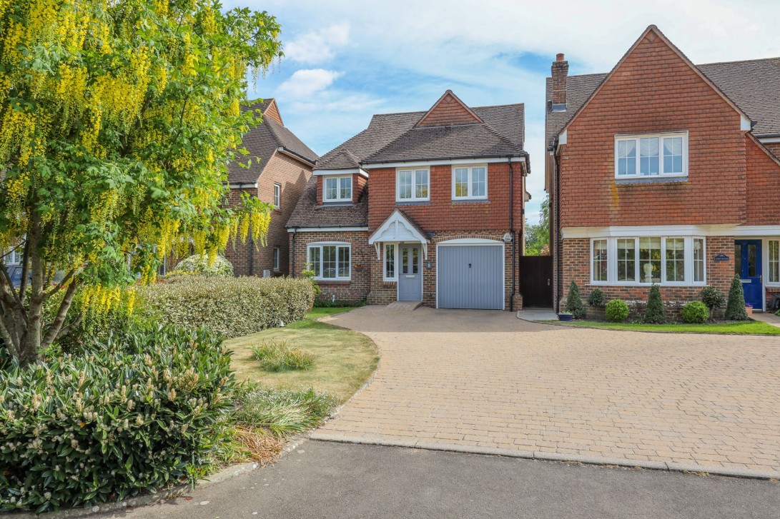 Photo of 8 Osborn Close, Hassocks