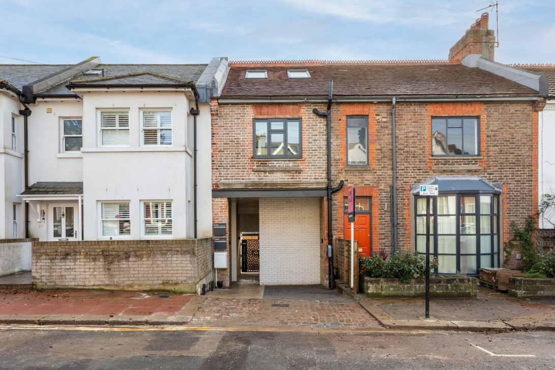 Photo of 24a Hythe Road, Brighton