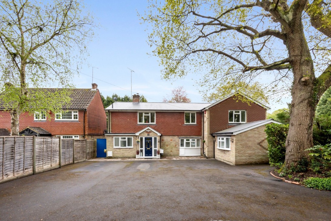 Photo of Woodstock Snow Hill, Crawley