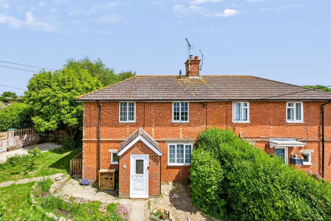 Photo of 13 Hollands Road, Henfield