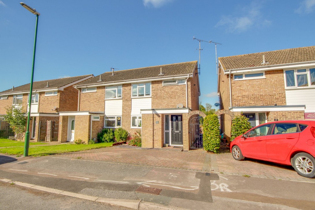 Photo of 4 Rowan Close, Haywards Heath