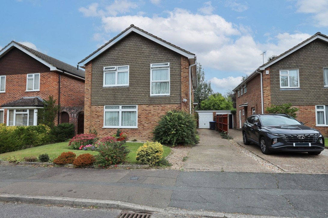 Photo of 3 Chilcomb, Burgess Hill