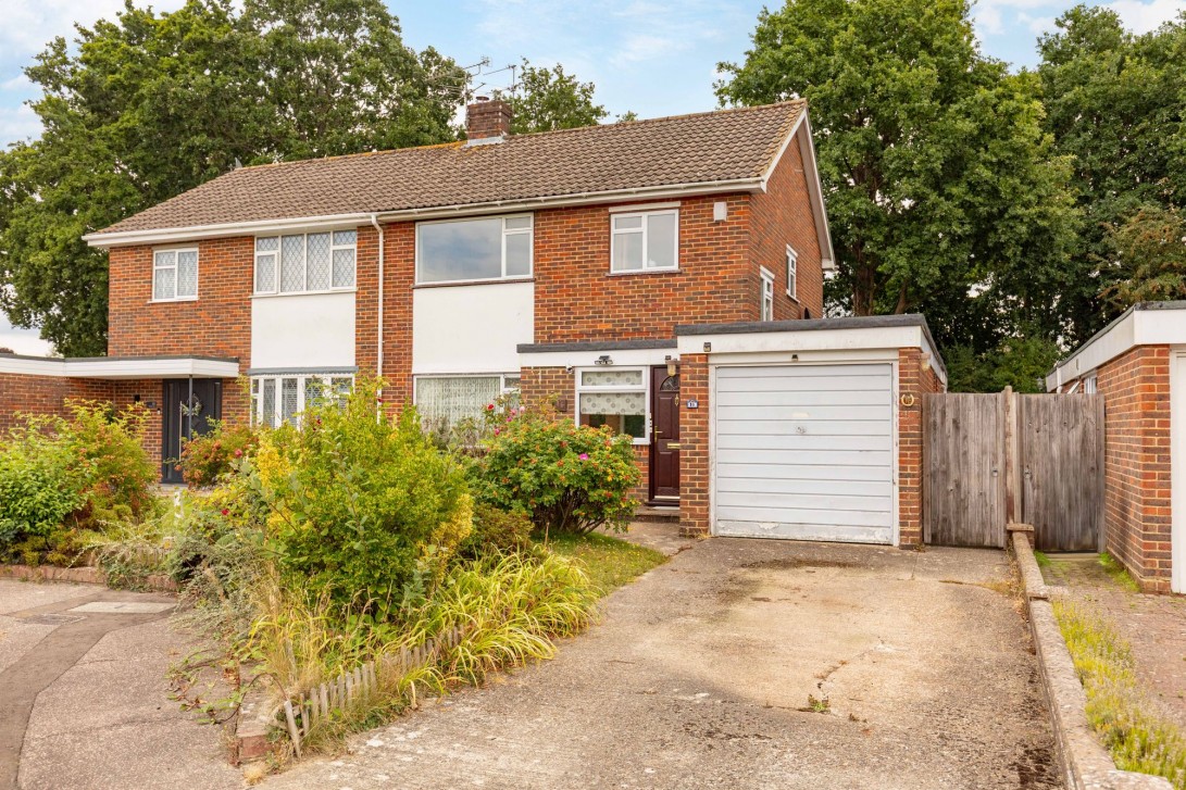 Photo of 16 Hylands Close, Crawley