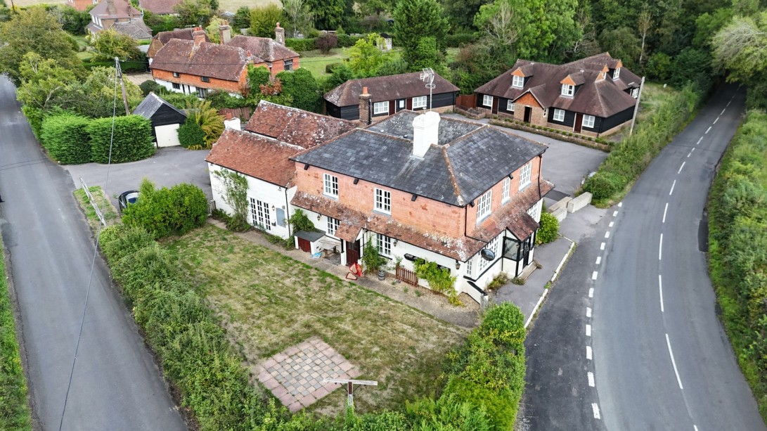 Photo of Mucky Duck & Old House, Tismans Common, Rudgwick