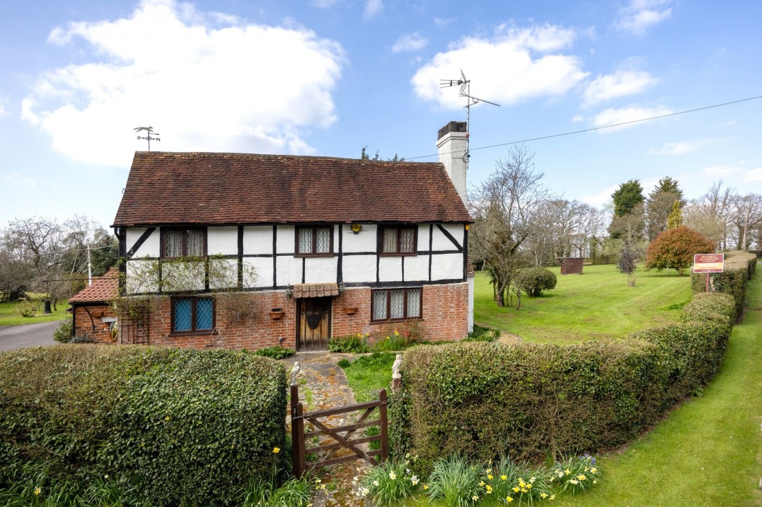 Photo of Lutwicke Corner Cottage, Stane Street, Slinfold