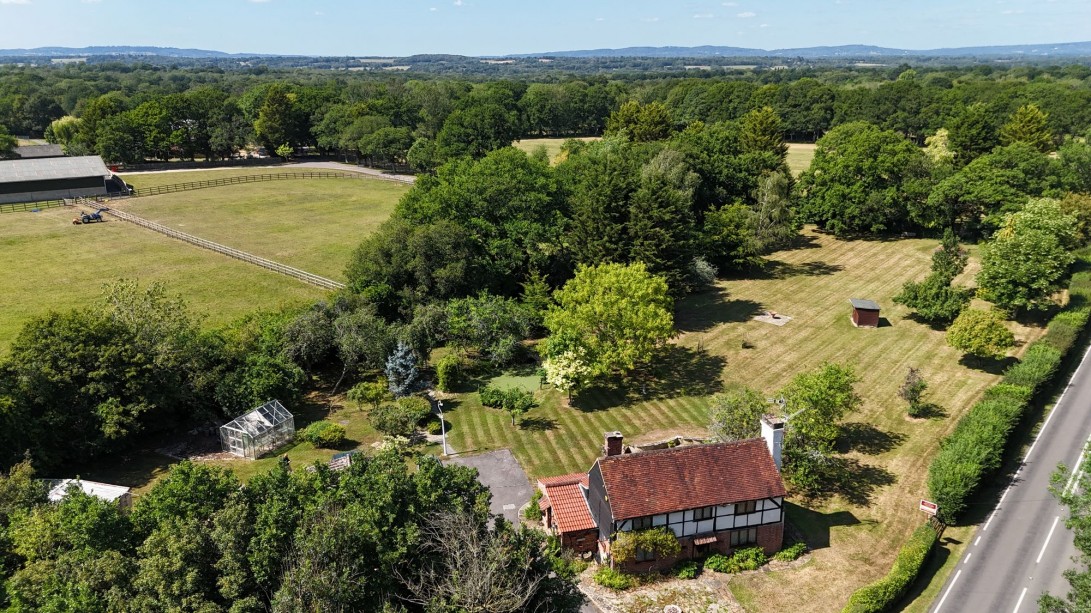 Photo of Lutwicke Corner Cottage, Stane Street, Slinfold