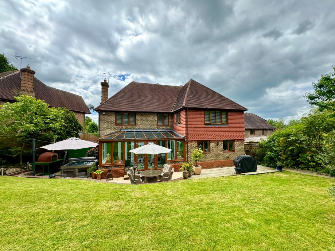 Photo of 4 Thorndean Drive, Haywards Heath