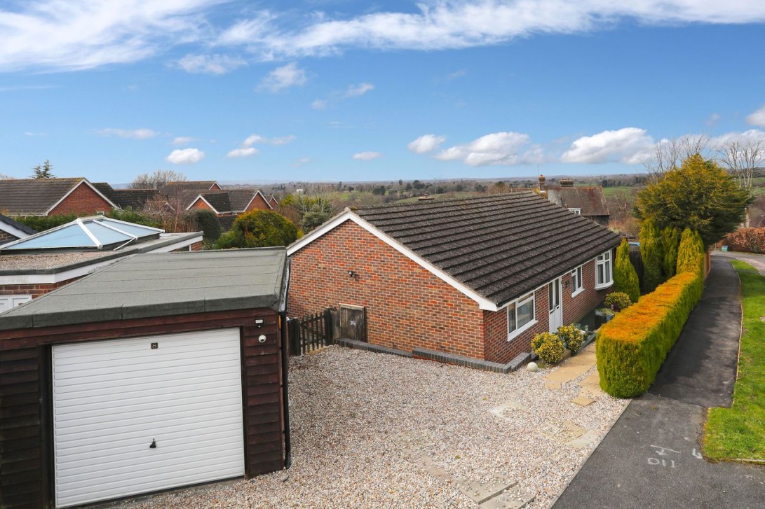 Photo of 8 Park View, Uckfield