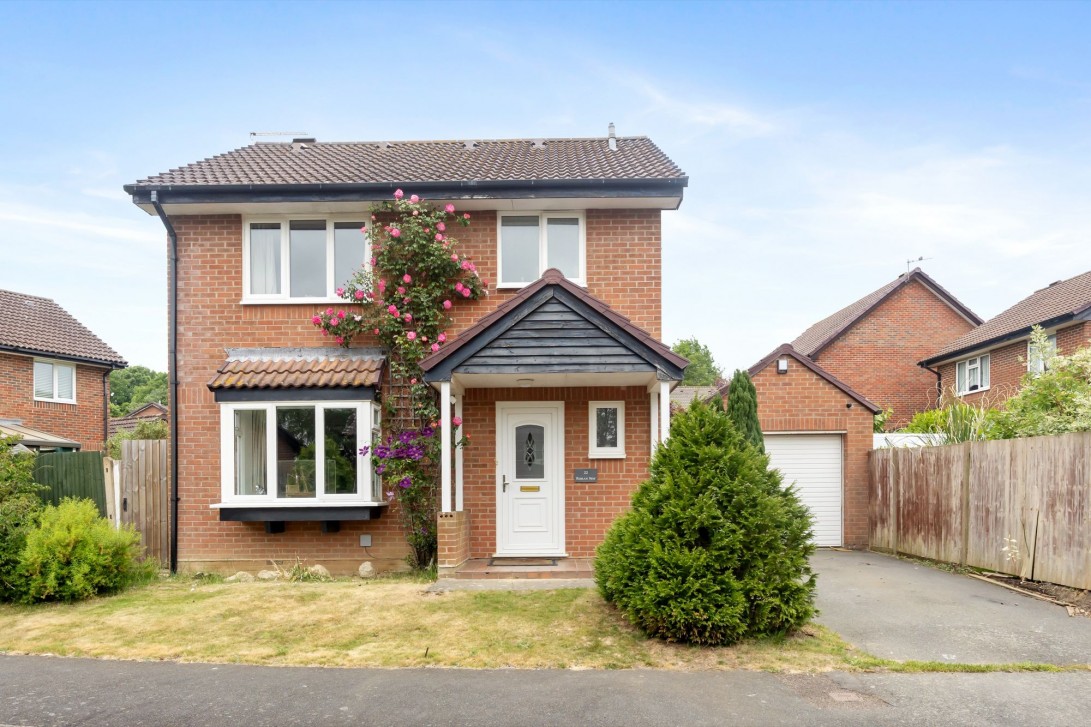Photo of 22 Roman Way, Uckfield