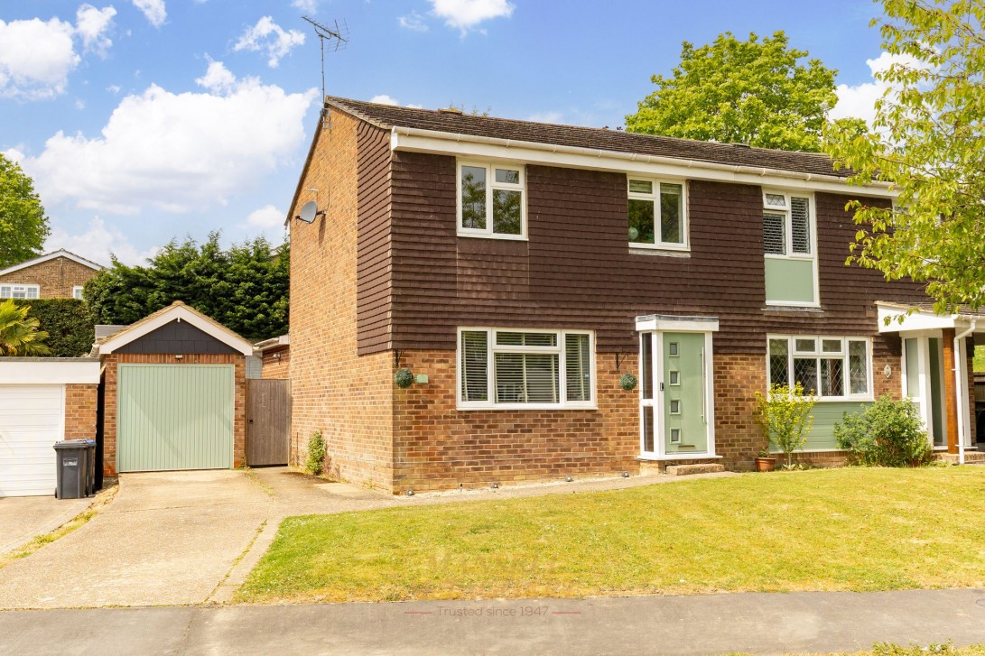 Photo of 7 Hawarden Close, Crawley