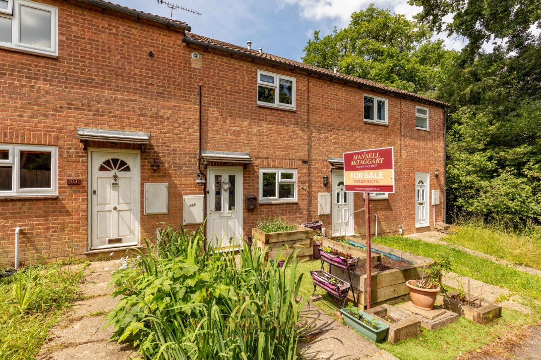 Photo of 105 Estcots Drive, East Grinstead