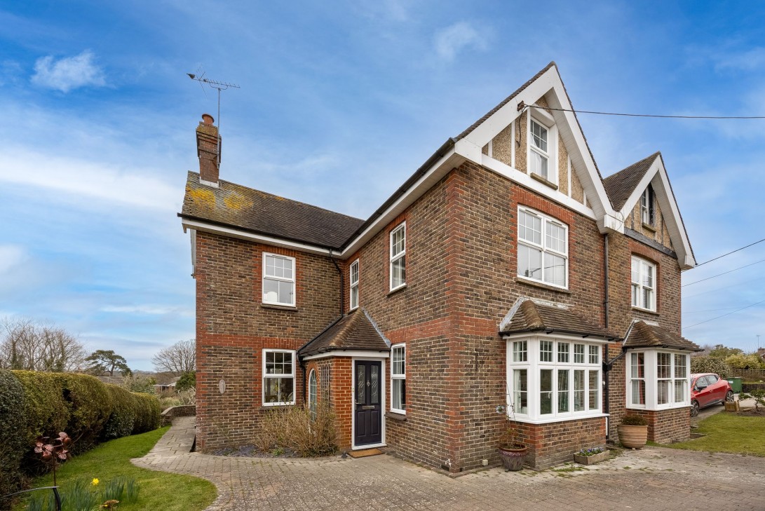 Photo of Summerfield 8, Woodbine Lane, Lewes