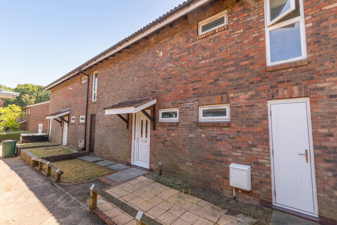 Photo of 40 Iveagh Close, Crawley