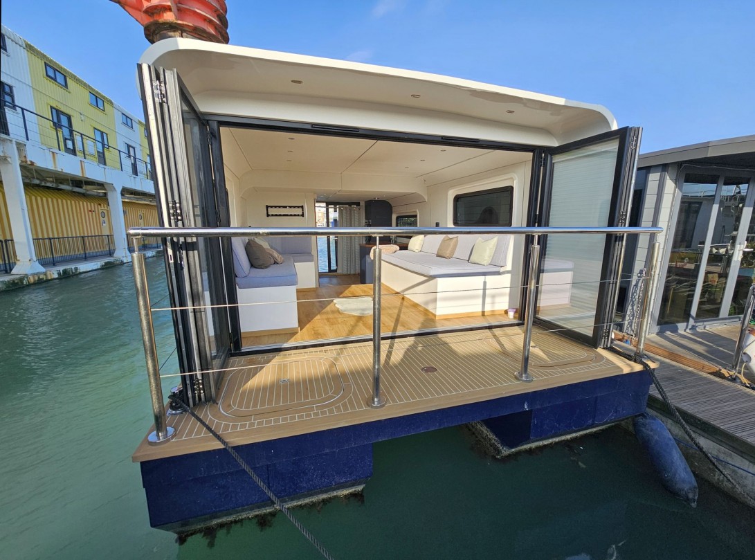 Photo of Inspiration 23 Floating Water Lodge., East Lockside, Brighton