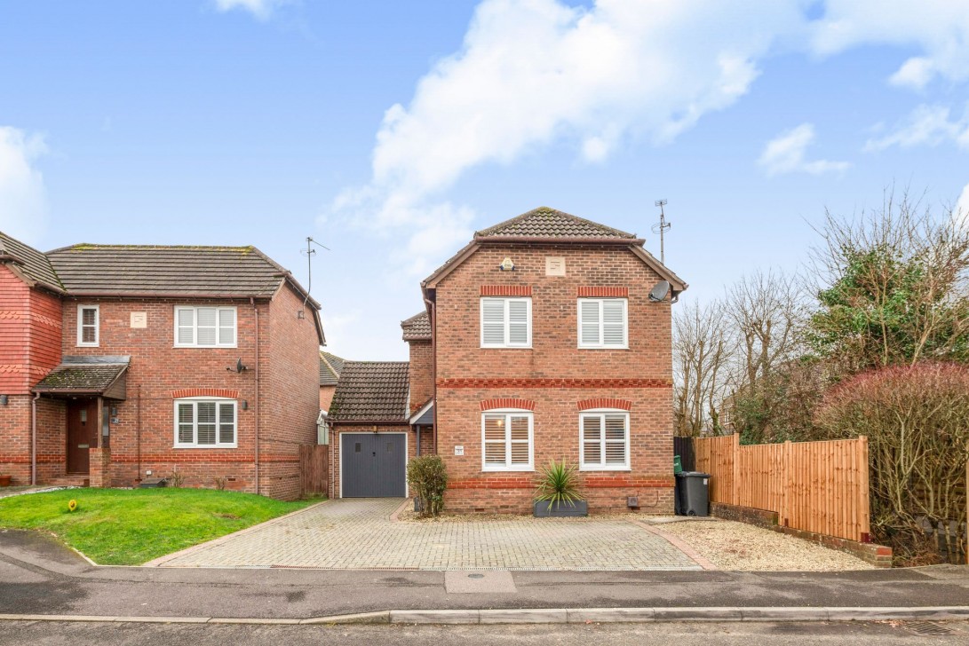 Photo of 31 Sparrow Way, Burgess Hill