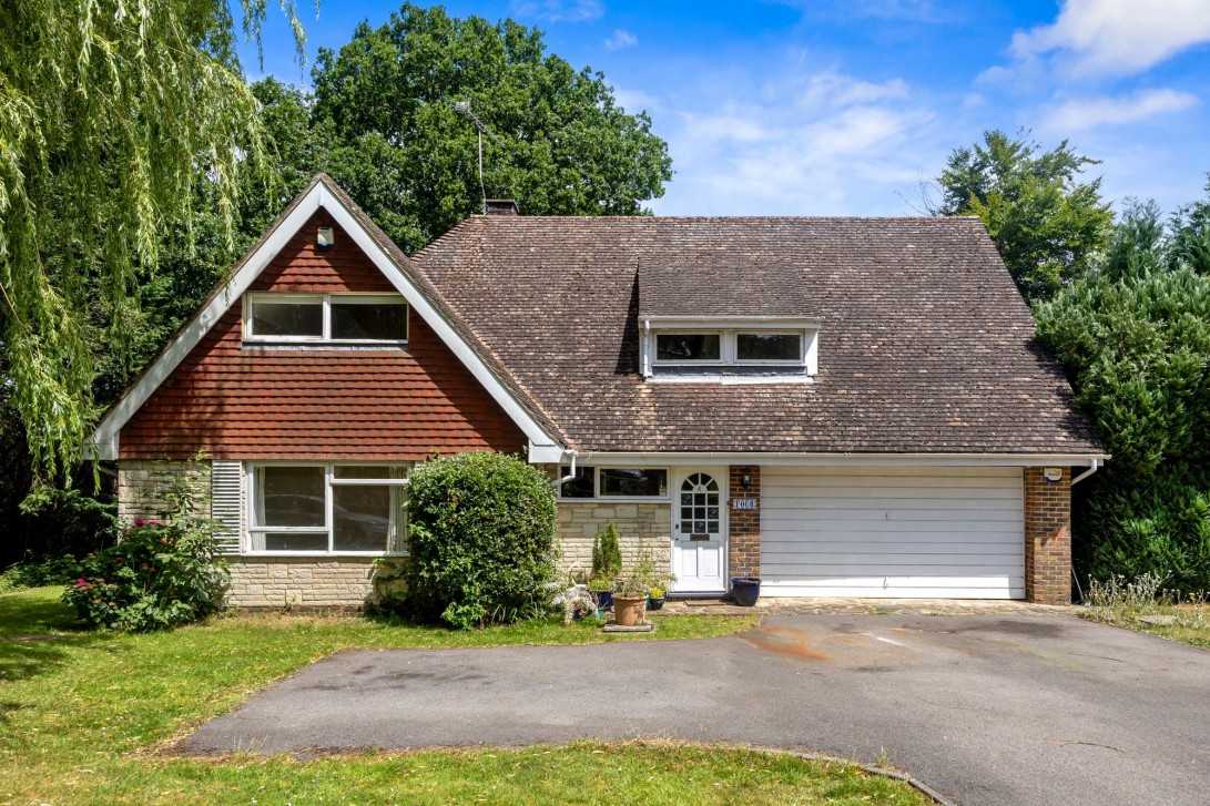 Photo of 4 Gorse Bank Close, Pulborough