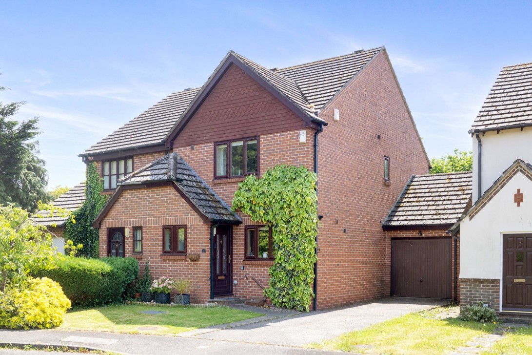 Photo of 6 Guyhurst Spinney, Pulborough