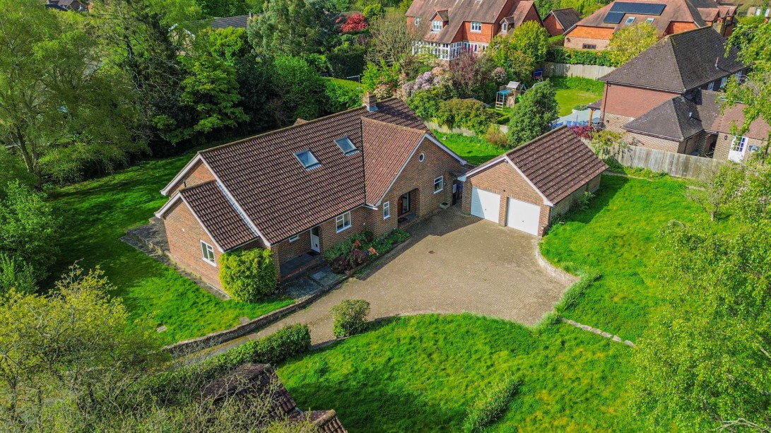 Photo of Four Seasons, Manns Farm, North Common Road, Haywards Heath