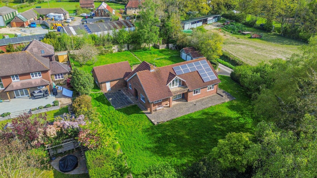 Photo of Four Seasons, Manns Farm, North Common Road, Haywards Heath