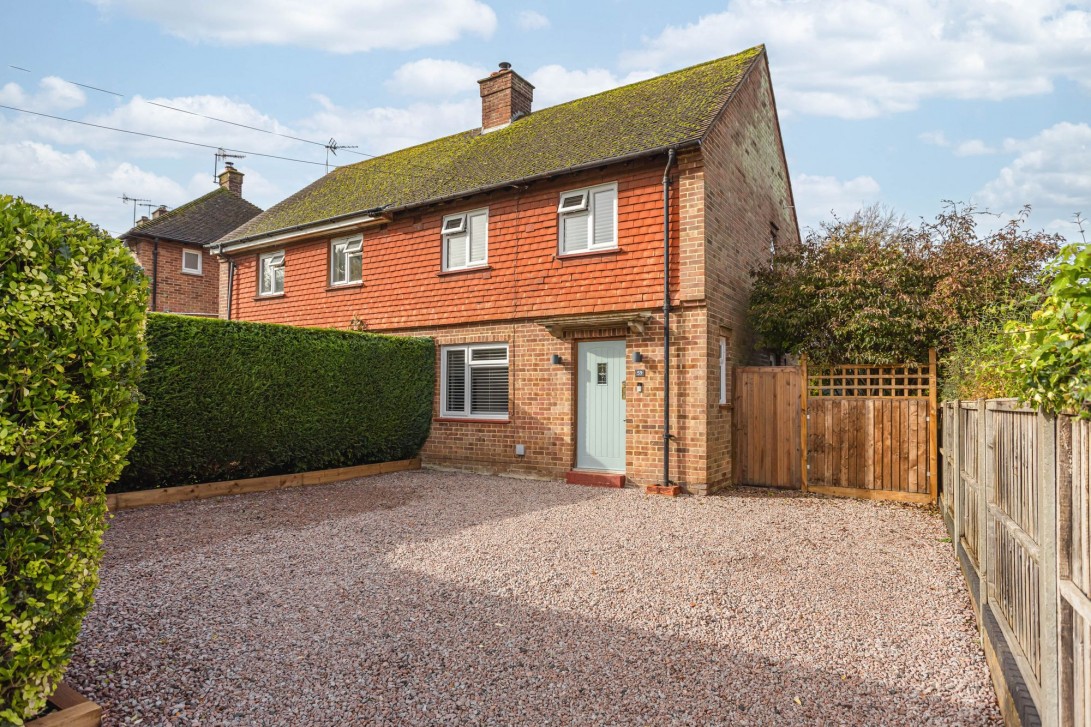Photo of 59 New Farthingdale, Lingfield