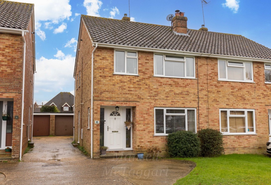 Photo of 6 Brookside, Crawley