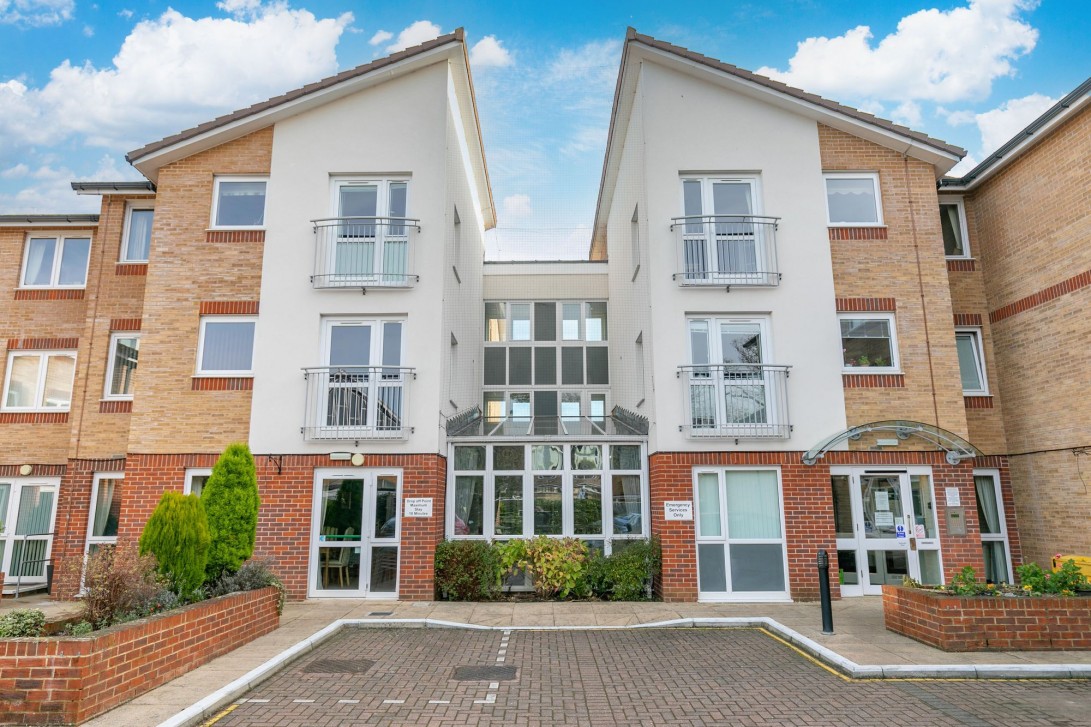 Photo of 41 Millfield Court, Crawley