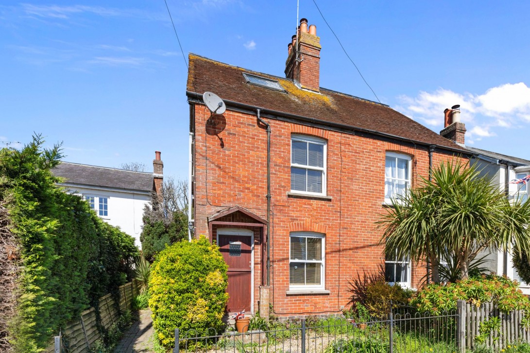 Photo of 1 Ivy Villas High Street, Horsham