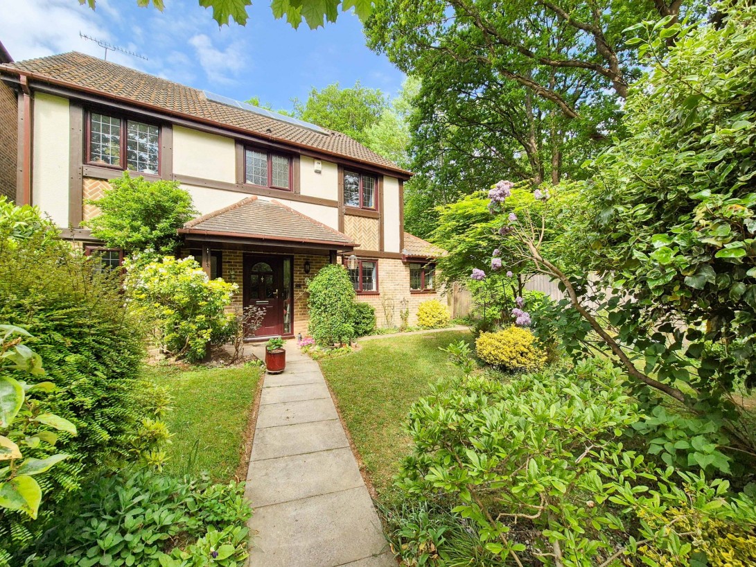 Photo of 20 Saxon Road, Crawley