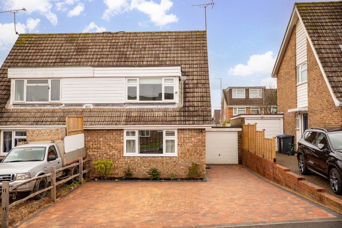 Photo of 6 Alder Close, Crawley