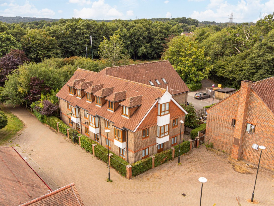 Photo of Flat 1, Crawley