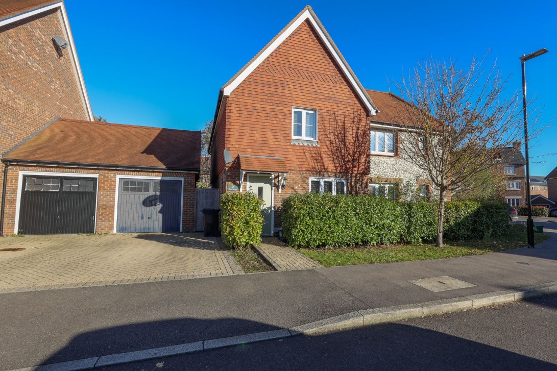 Photo of 25 Batt Street, Burgess Hill