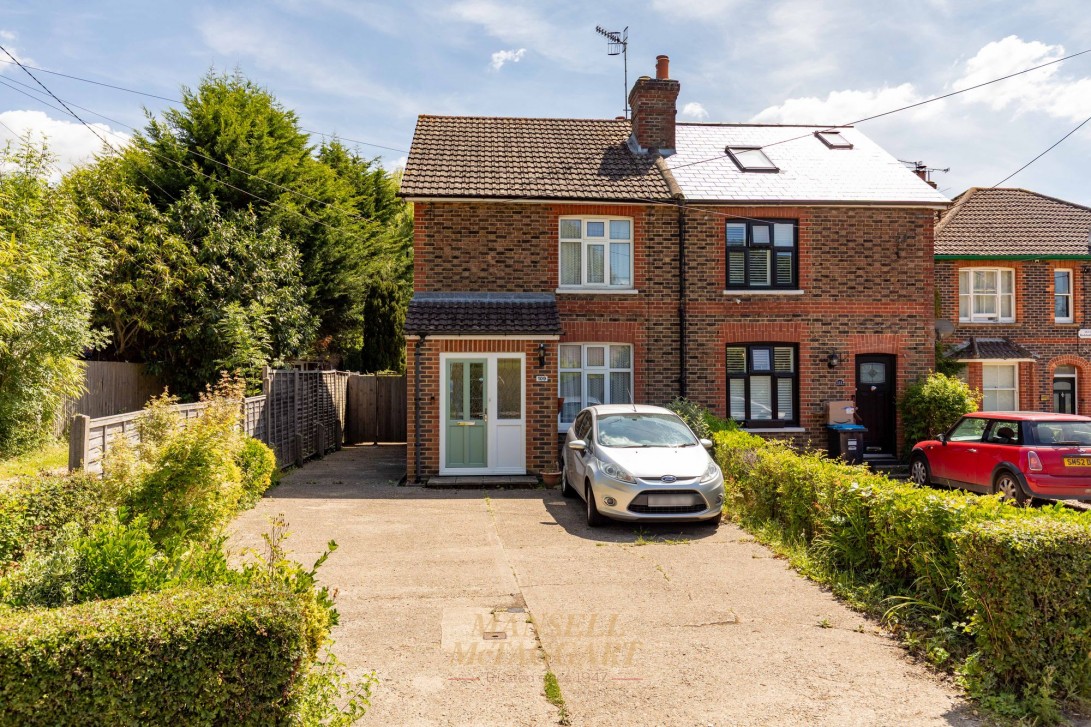 Photo of 109 Redehall Road, Horley