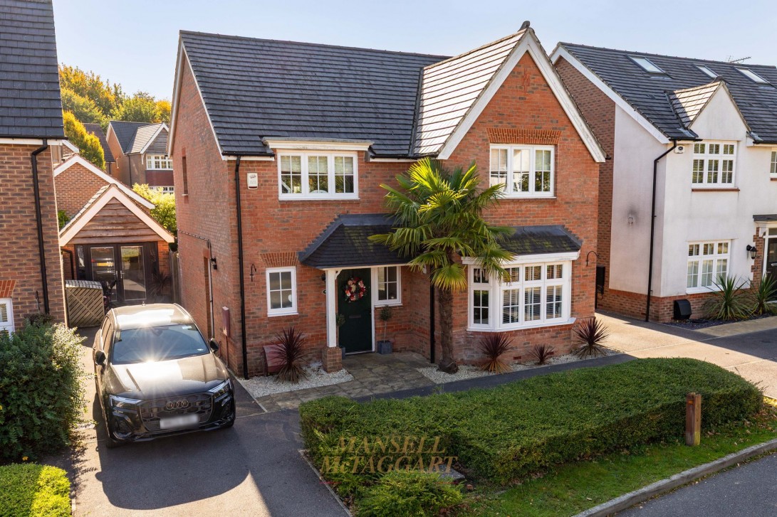 Photo of 9 Field Drive, Crawley