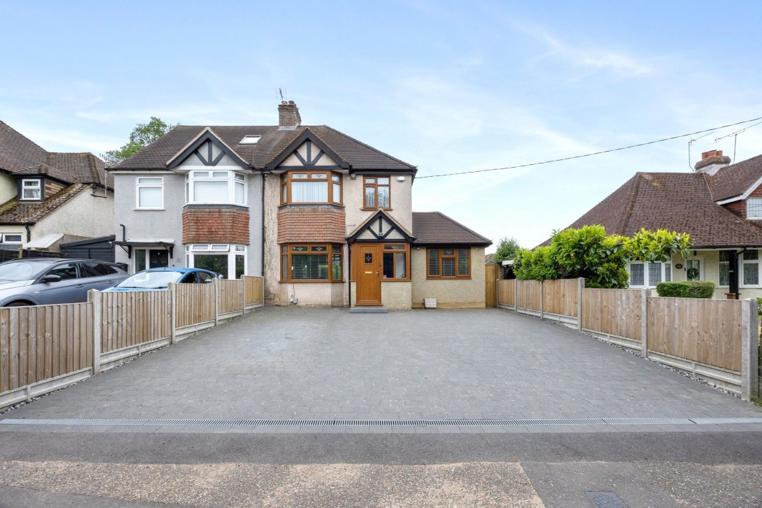 Photo of 56 Barnfield Road, Crawley