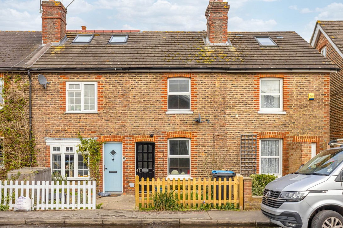 Photo of 45 Station Road, Lingfield