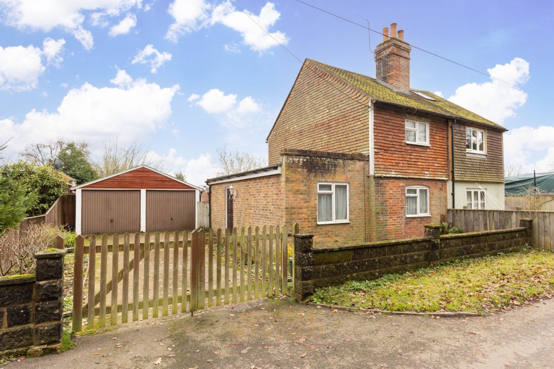 Photo of 6 Greybury Lane, Edenbridge