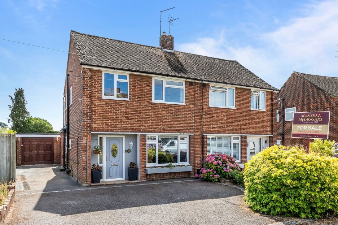 Photo of 46 Hill Mead, Horsham