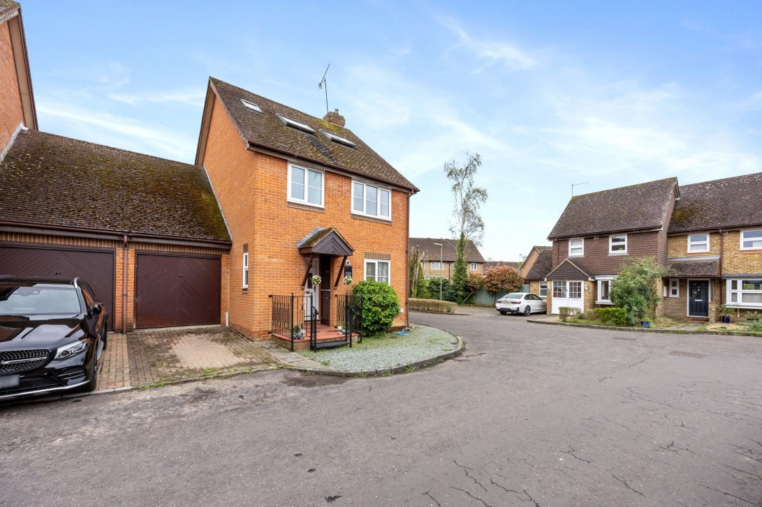 Photo of 5 Clover Way, Horley