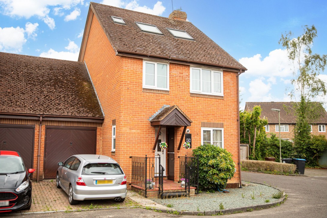 Photo of 5 Clover Way, Horley